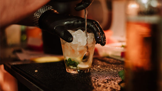 Best Cocktail Bars in Seattle: Enjoy the Perfect Mix of Drinks and Ambiance