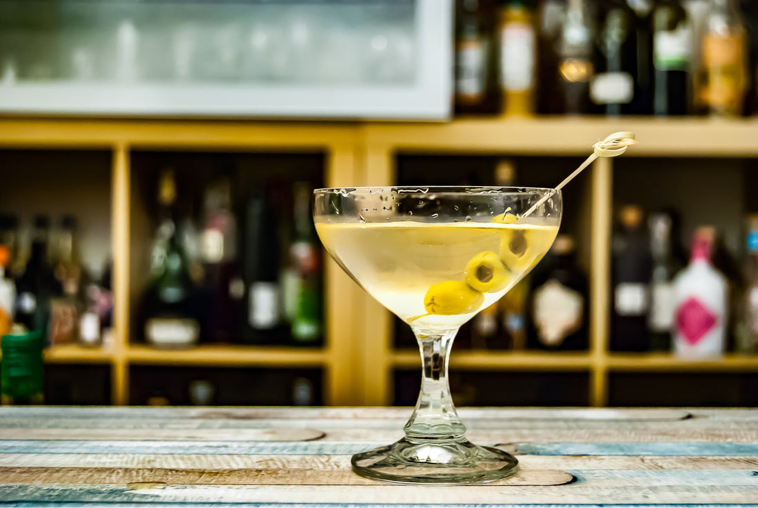 How to Make a Dirty Gin Martini Like a Pro